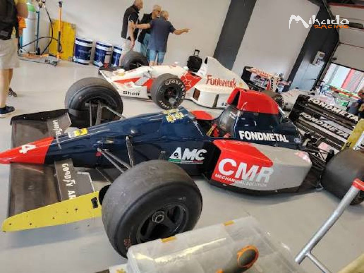 Formula 1 Fondmetal 1991 Cosworth V8 Ex Tarquini for collection – photo 1 sur 6