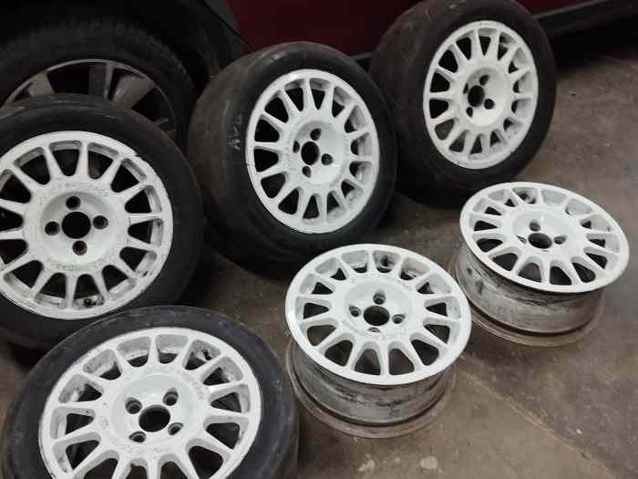 Vend 6 rare jantes speedline corse de Clio 2 cup