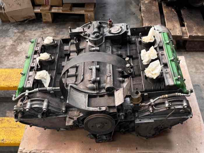 Moteur Porsche 2.7 révisé avec culasse à double allumage 1