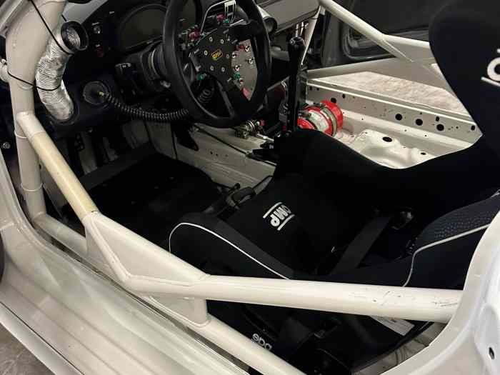 PORSCHE 997 Gt3 RSR my 2007 Original 1 of 37 4