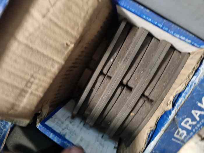 Lot plaquette de frein 207 s2000