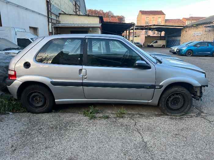 Saxo VTS 1.4 endommagé 2
