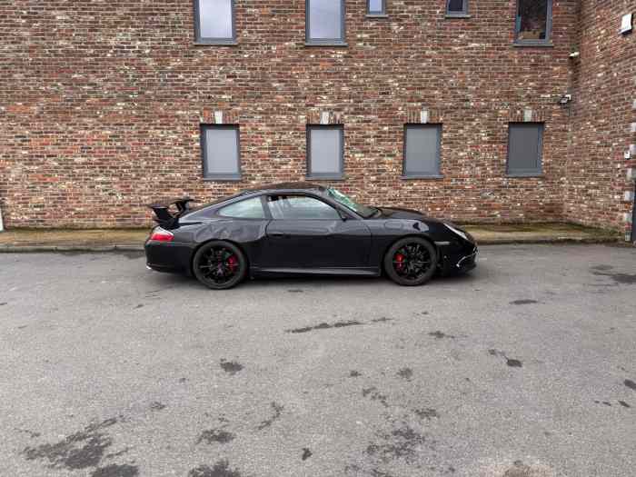 Caisse nue pour Porsche 996 GT3 de 2004 – En cours de démontage 3