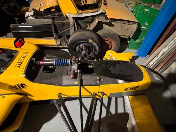 FORMULE RENAULT 2 LITRES 2002 (MAGNIFIQUE) 2