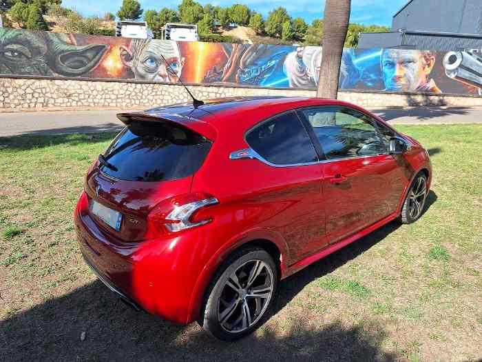 Peugeot 208 GTI 5
