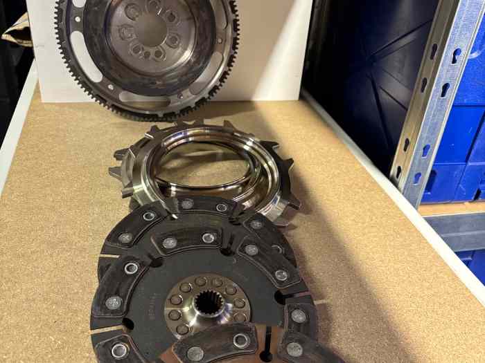 Volant moteur Clio r3 max