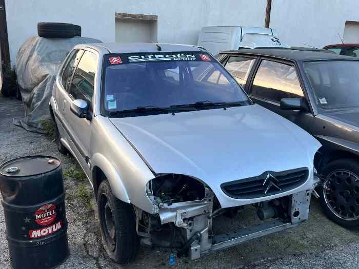 Saxo VTS 1.4 endommagé 1