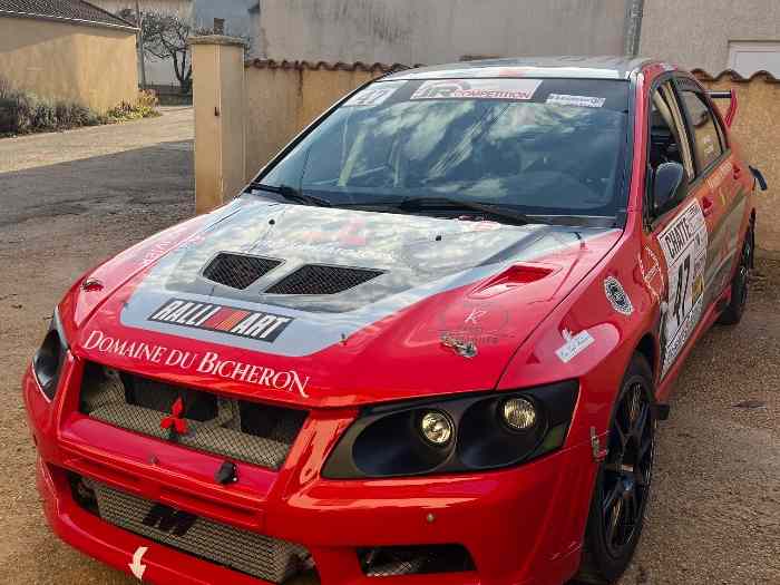 Mitsubishi evo 7 prête à rouler à débattre 2