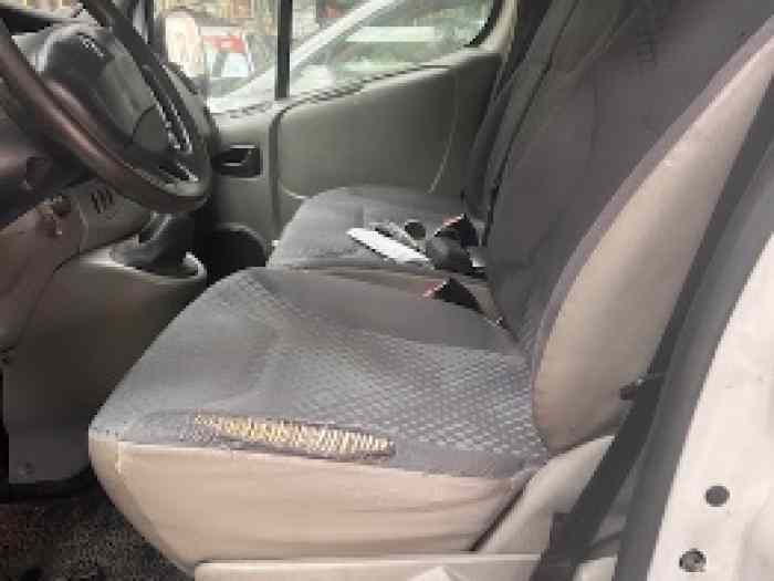 RENAULT TRAFIC D 3