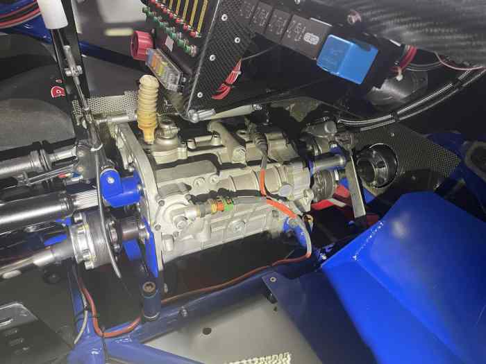 Moteur mazda tri rotor avec boite sadev 1