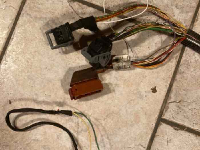 Calculateur 206 volant 1