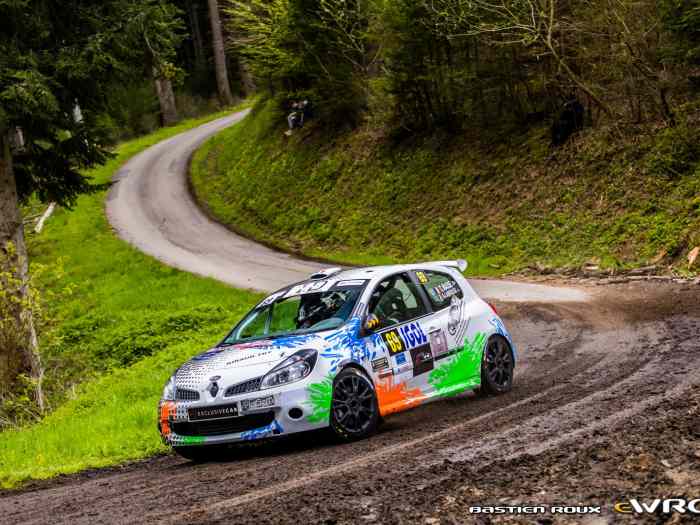 VDS CLIO F2014 REVISEE GROS PALMARES