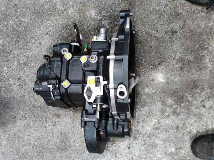 Vends boite de vitesse séquentielle Sadev ST75-14 2