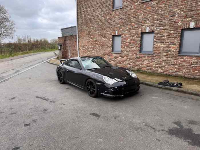 Caisse nue pour Porsche 996 GT3 de 2004 – En cours de démontage 1