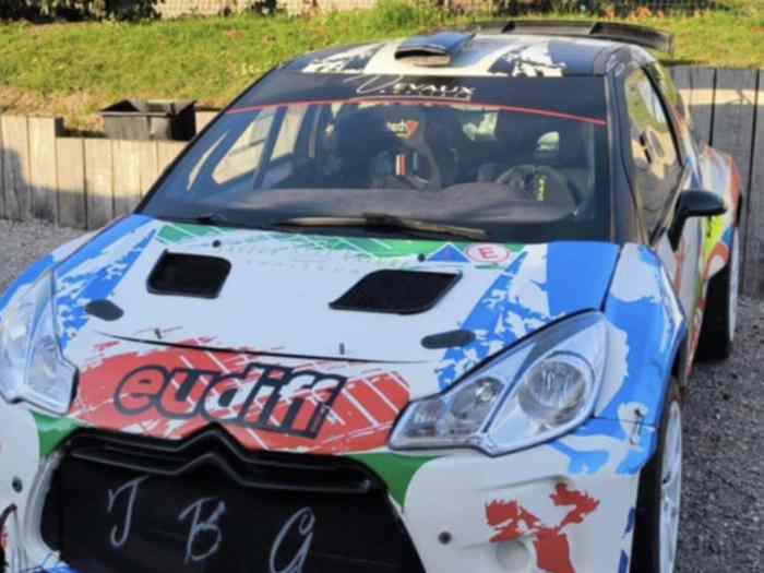 Vends Ds3 r5 voir reprise