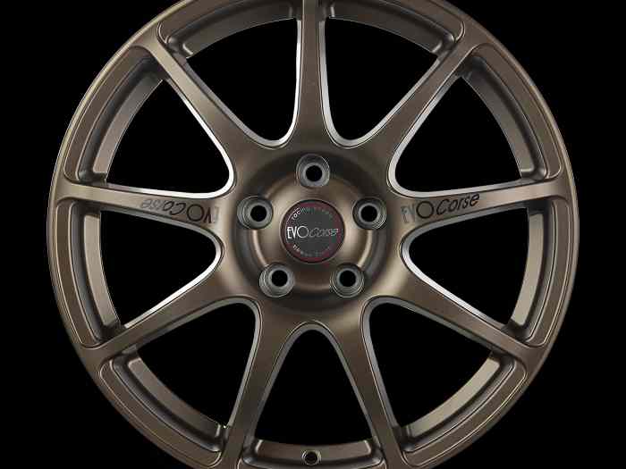 Jante EVO Corse Excalibur 8x18 Toyota Yaris GR 1