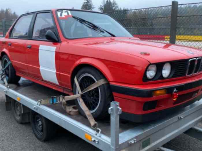 BMW e30 pour le cirquit 2