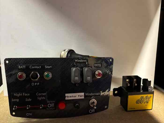 Console tableau de bord Clio r3 max