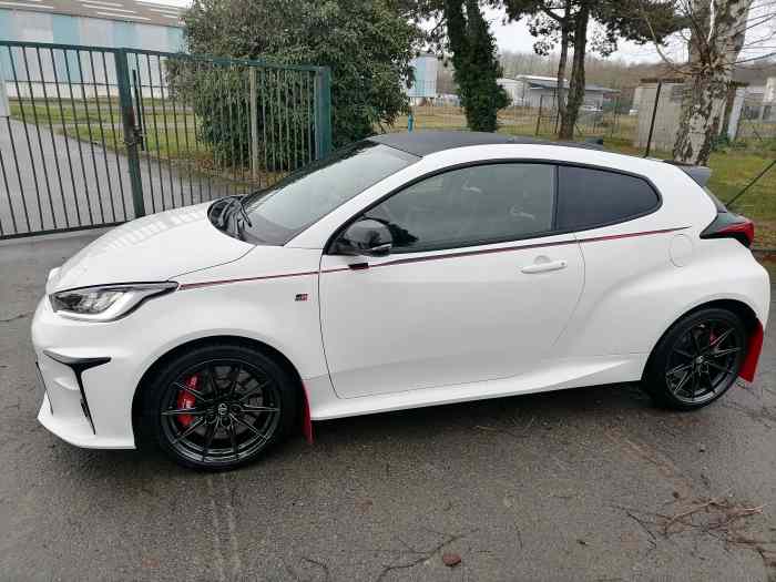 TOYOTA YARIS GR TRACK 3