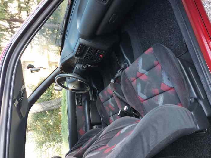 PEUGEOT 106 GTI 1
