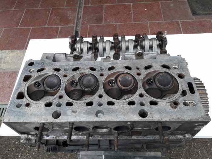 Culasse PSA moteur TU 1600 8 soupapes 5