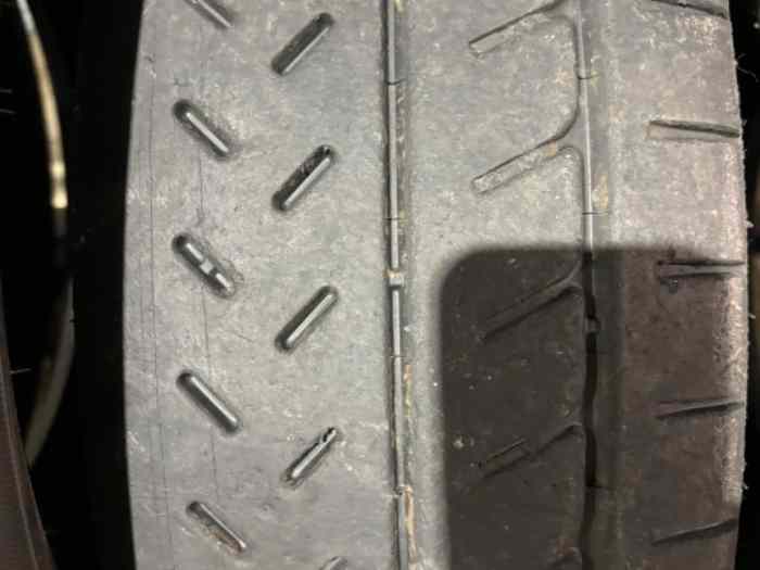 Michelin 31 en 16 pouces