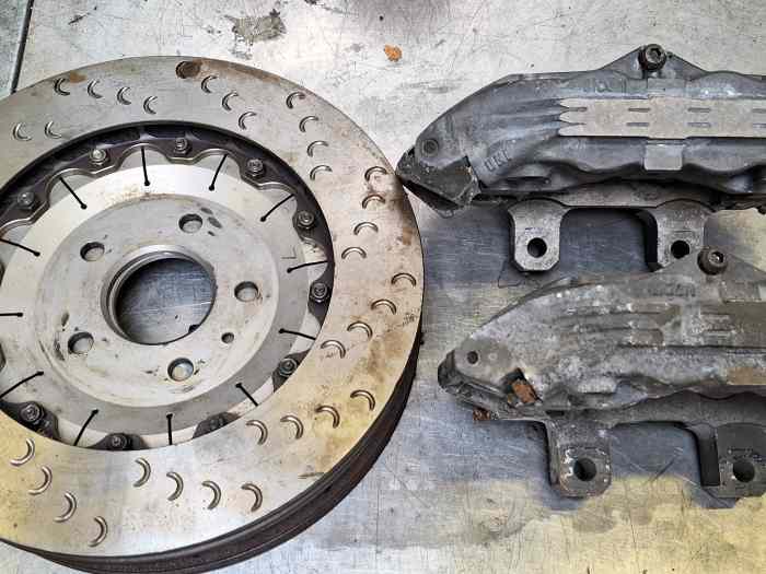 Disques etriers caliper Alcon prodrive