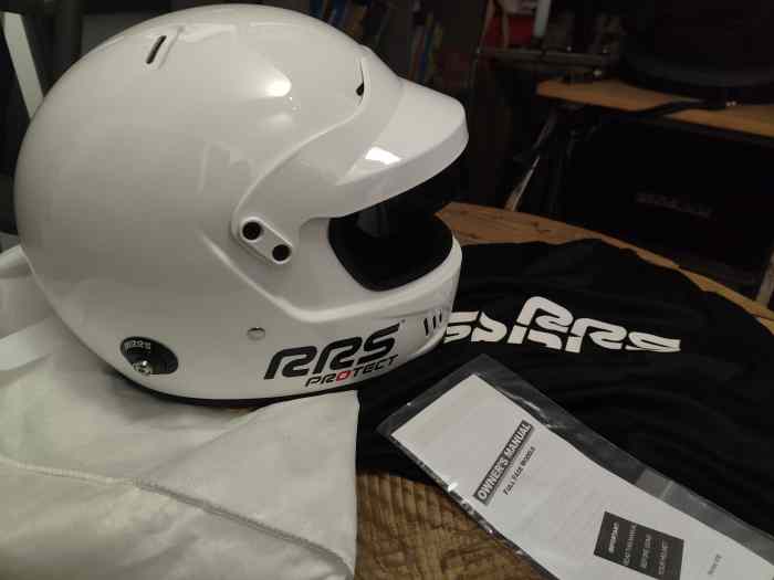 Casque RRS intégral taille L neuf