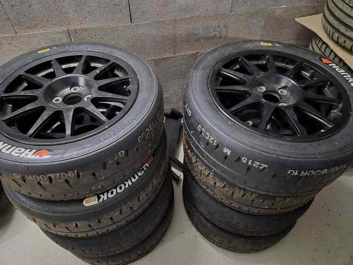 Pneus sur jantes clio rallye RC5 1