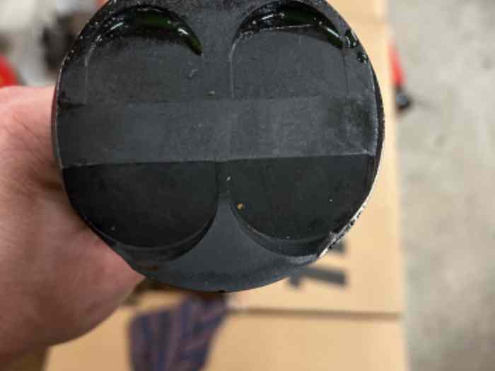 Piston C2 R2 max