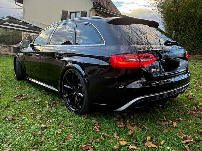 Audi rs4 2