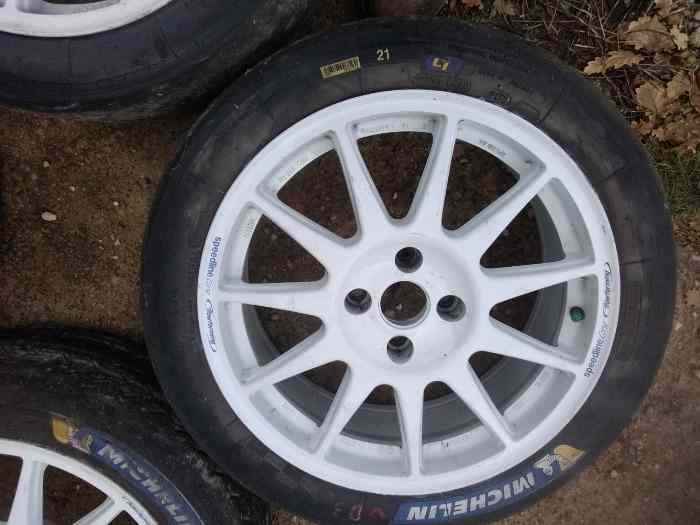 jante 306 kit car 17 pouces 4