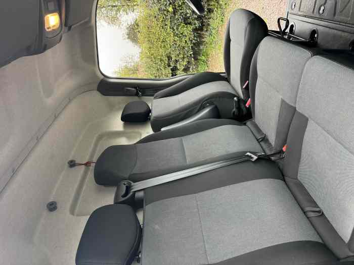 RENAULT Master F3500 BLUE DCI 180 5