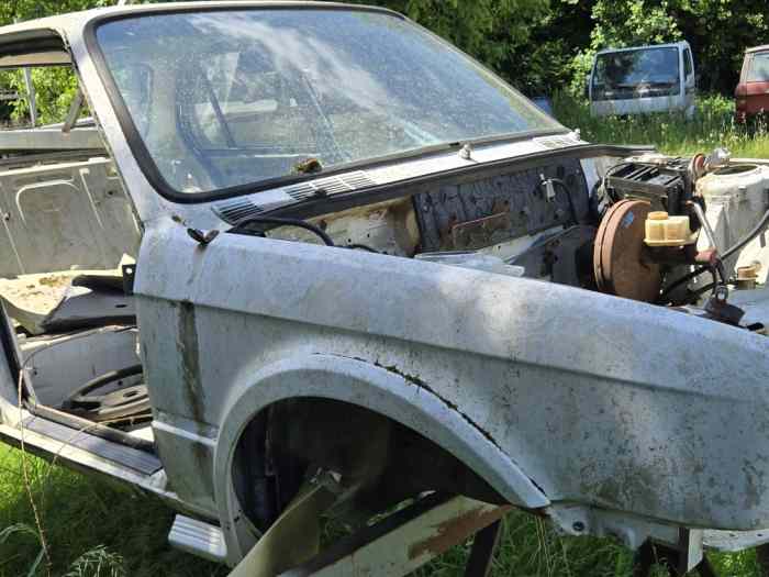 BMW E30 3.25I - Caisse + CG 1