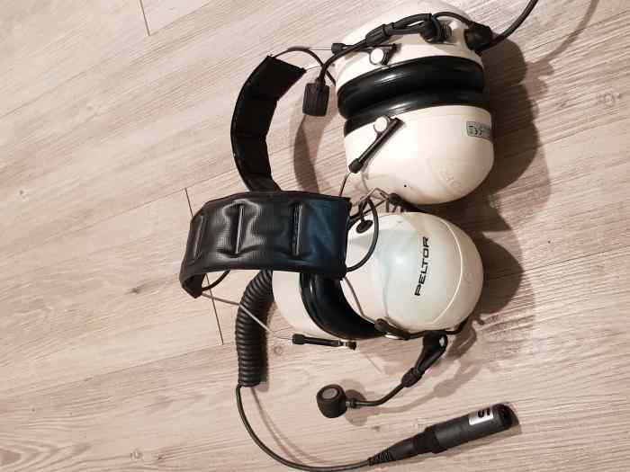 2 casque de liaison
