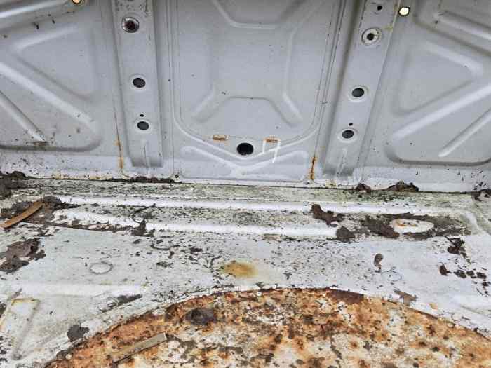 BMW E30 3.25I - Caisse + CG 3