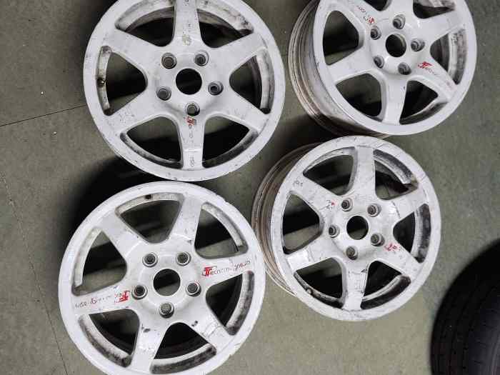 4 Jantes tecnomagnesio blanche 15 pouce 1