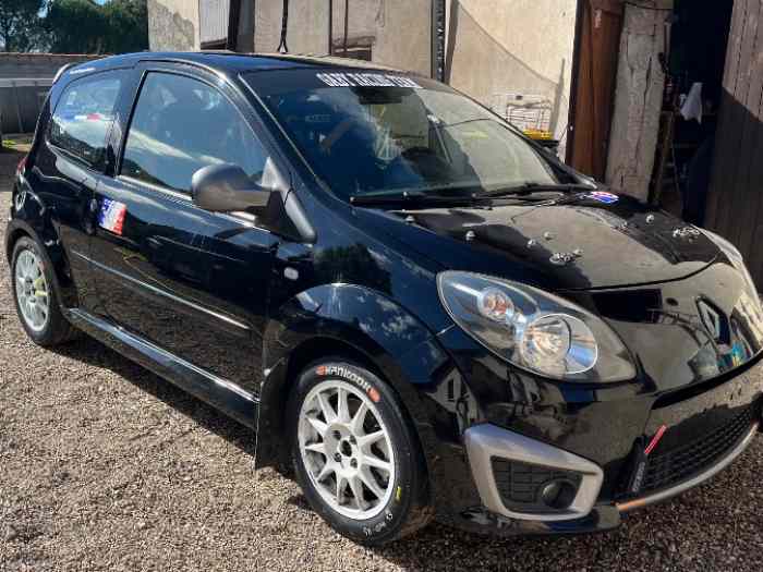 Location RENAULT TWINGO R1 pour la saison 2025 2
