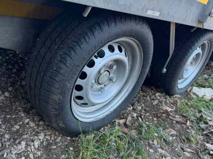 Remorque Porte Voiture Eduard 1