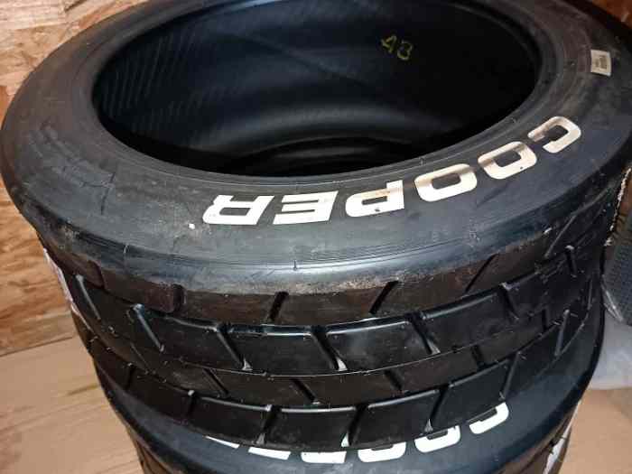 2 pneus Cooper Avon 195/580-16 NEUFS