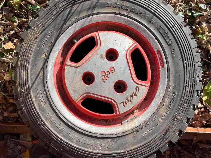 Pneus terre 13” 1