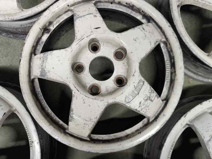 8 jantes compomotive 15 pouce 1