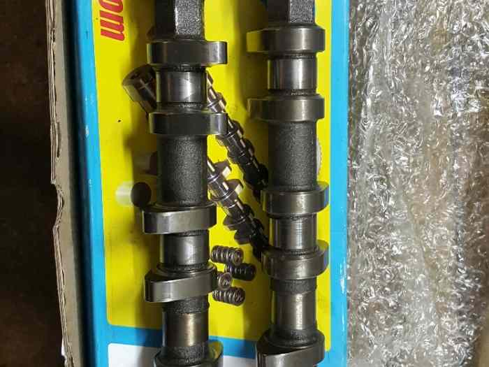 Arbres à cames 206, 106 ou SAXO VTS 16...