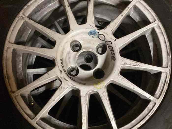 Cerchi e gomme clio n3 r16