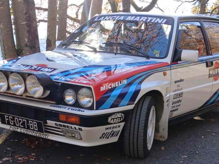 Lancia Delta hf intégrale