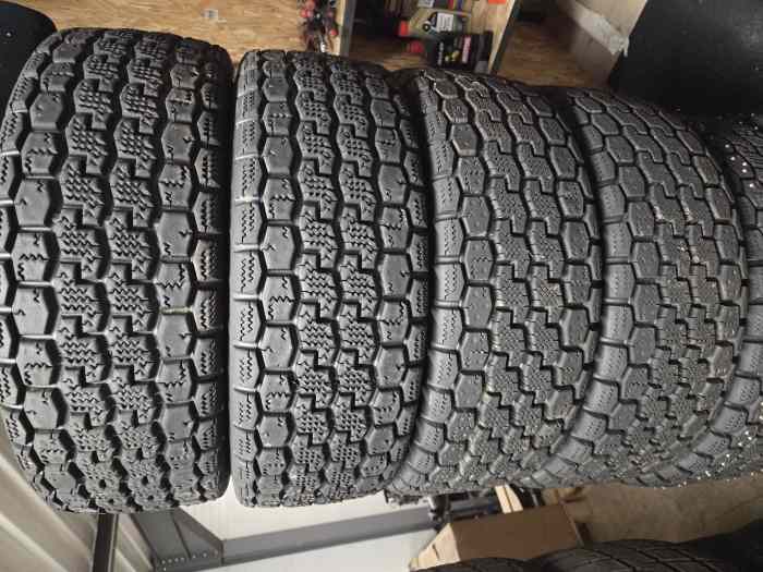 Pneus neige Michelin NA01 16 pouces.