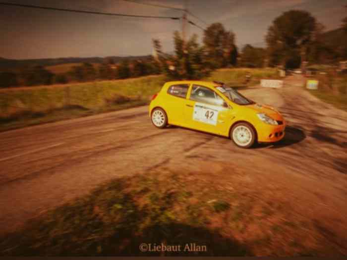Recherche pilote rallye Rhône charboni...