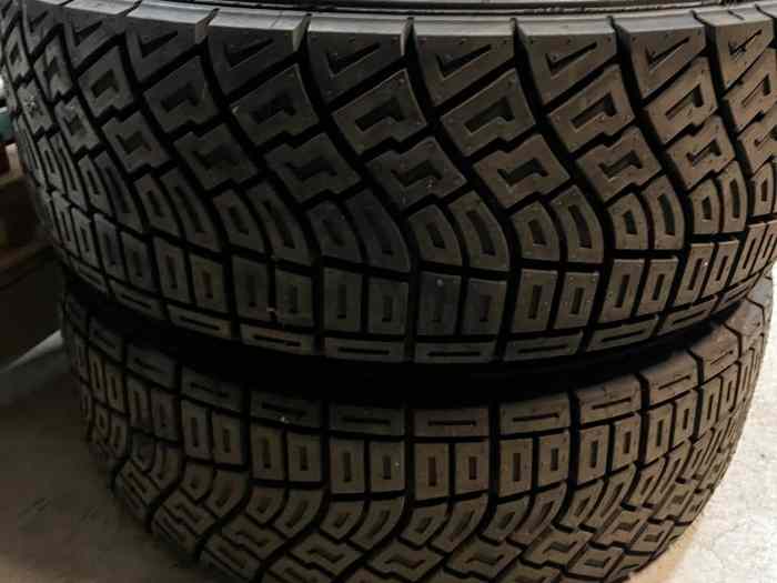 13 Pneus Terre Khumo en 15 1