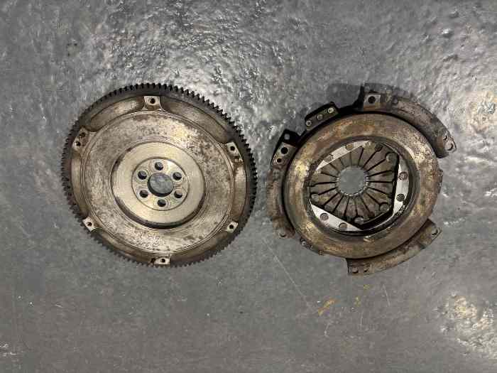 Volant moteur et mecanisme embraya aleger bmw m10 1