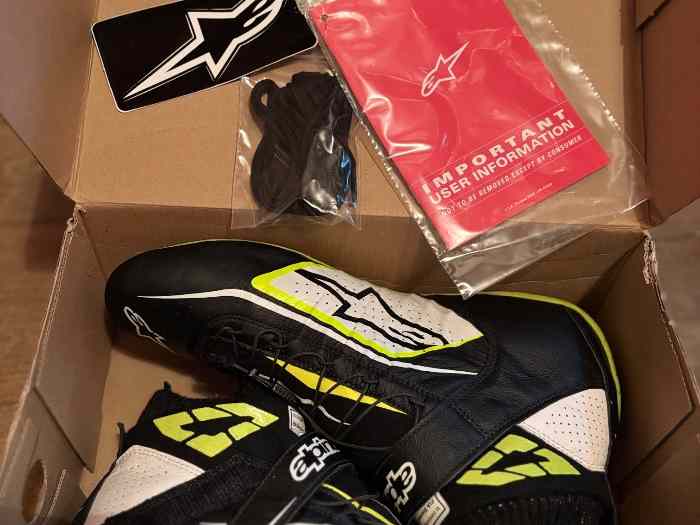 Bottines alpinestars 42 neuve 1